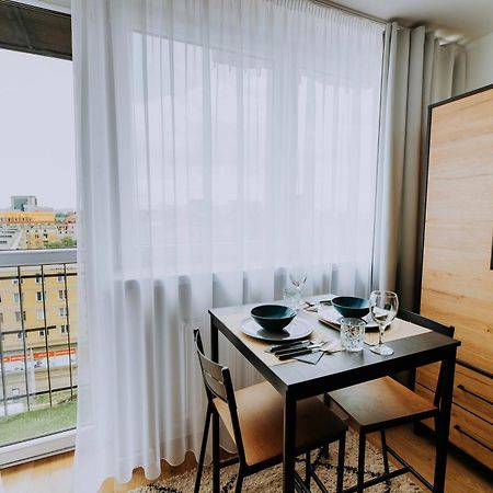 Komfortowy Apartament W Centrum Wroclawia Esterno foto
